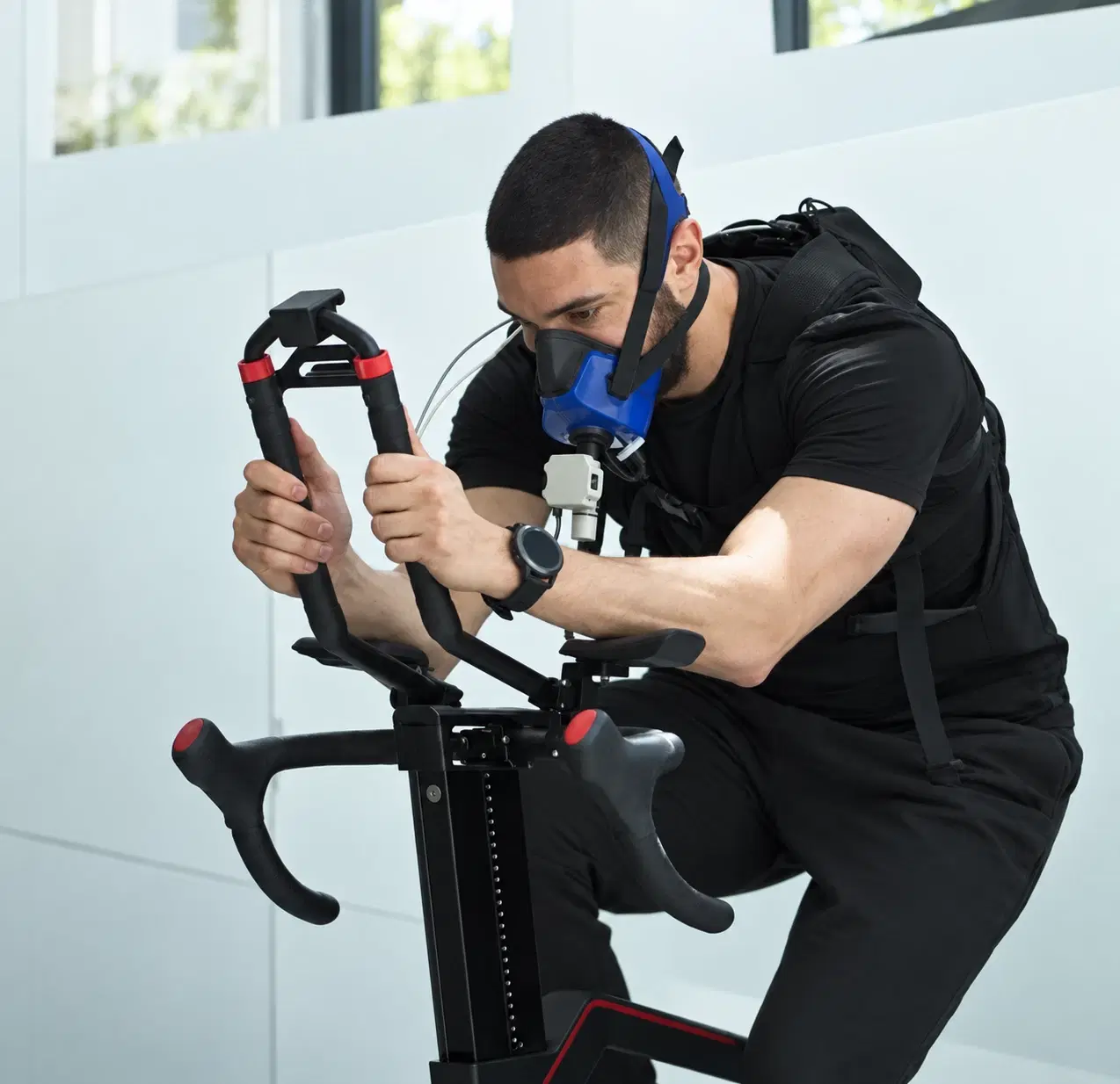 Man performing a cycling breath assessment